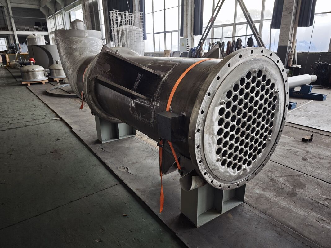 Titanium Shell And Tube Type Heat Exchanger For Highly Corrosive Industrial Applications