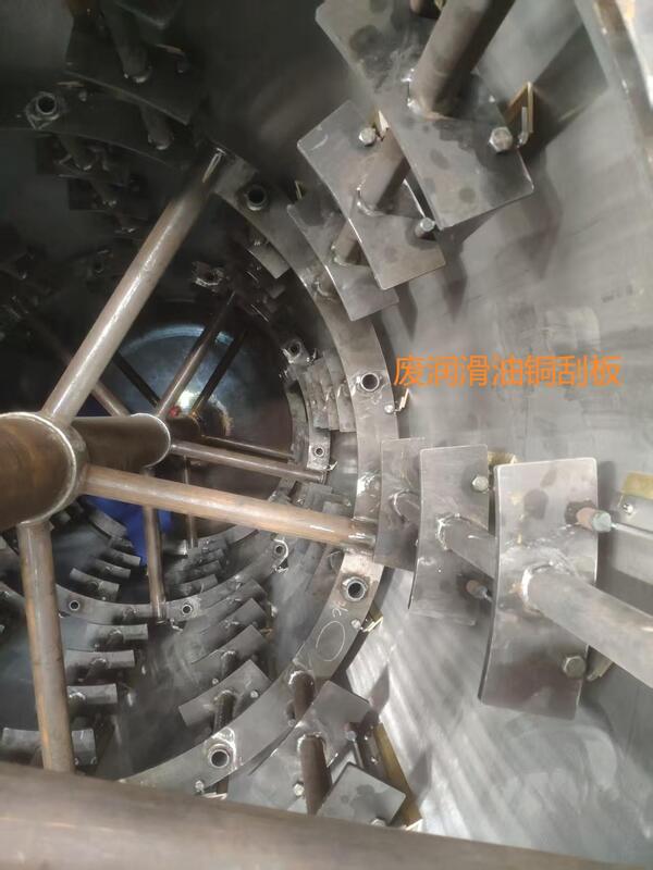 Vertical Wiped Film Evaporator Carbon Steel SS Duplex SS Titanium Nickel Based Alloy